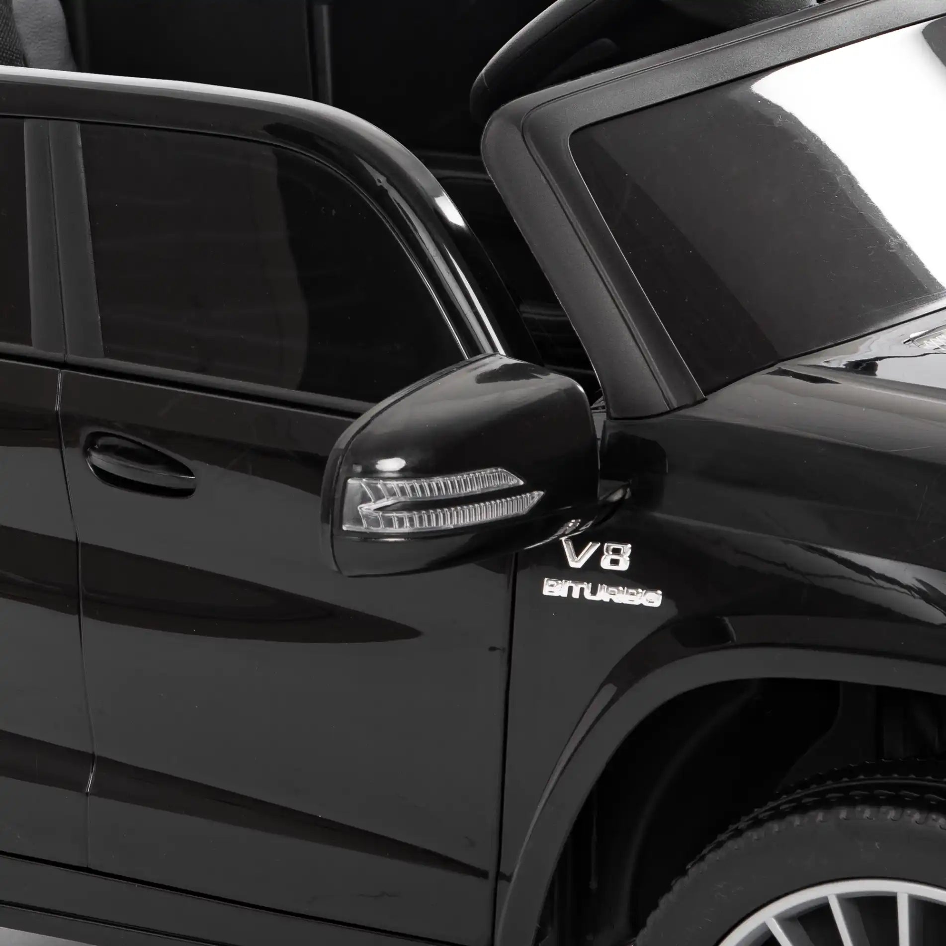 Mercedes GL63 elettrica per bambini a 12V