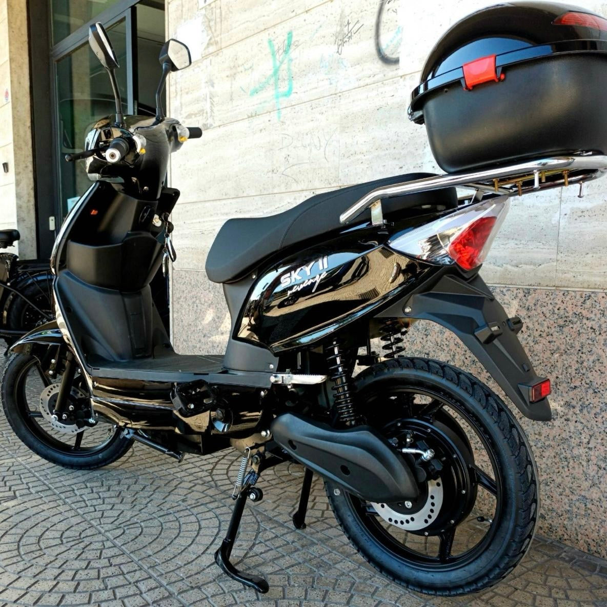 Scooter elettrico Sky II 1.000W batteria al litio