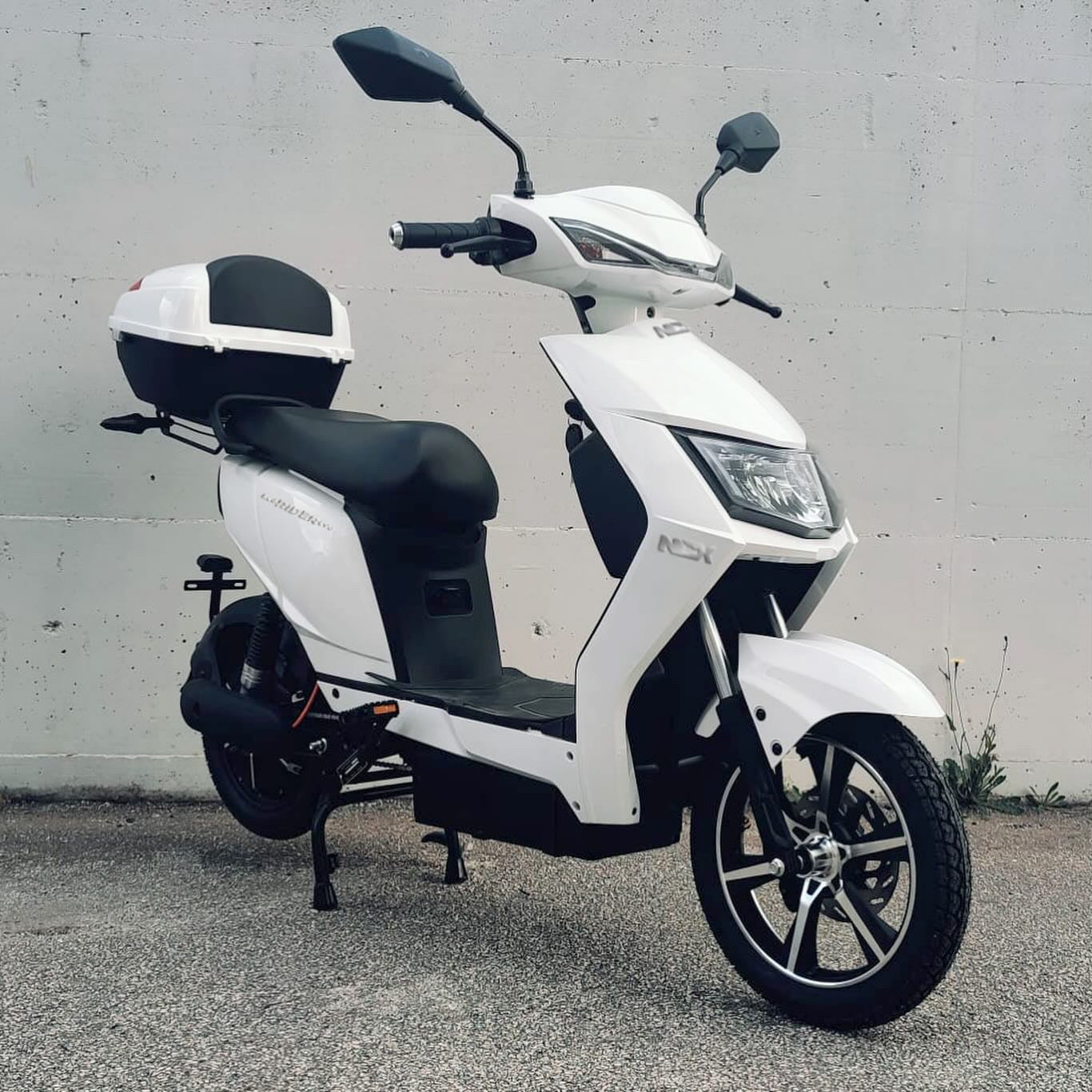 SCOOTER NCX ECO RIDER EVO 800W - 60V - 20AH - TARGABILE