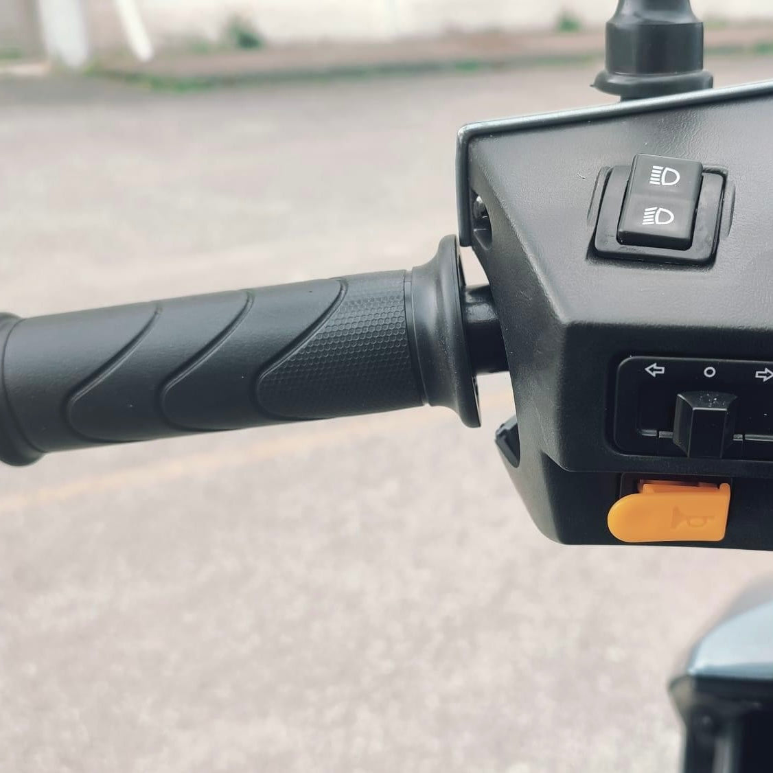 SCOOTER NCX ECO RIDER EVO 800W - 60V - 20AH - TARGABILE