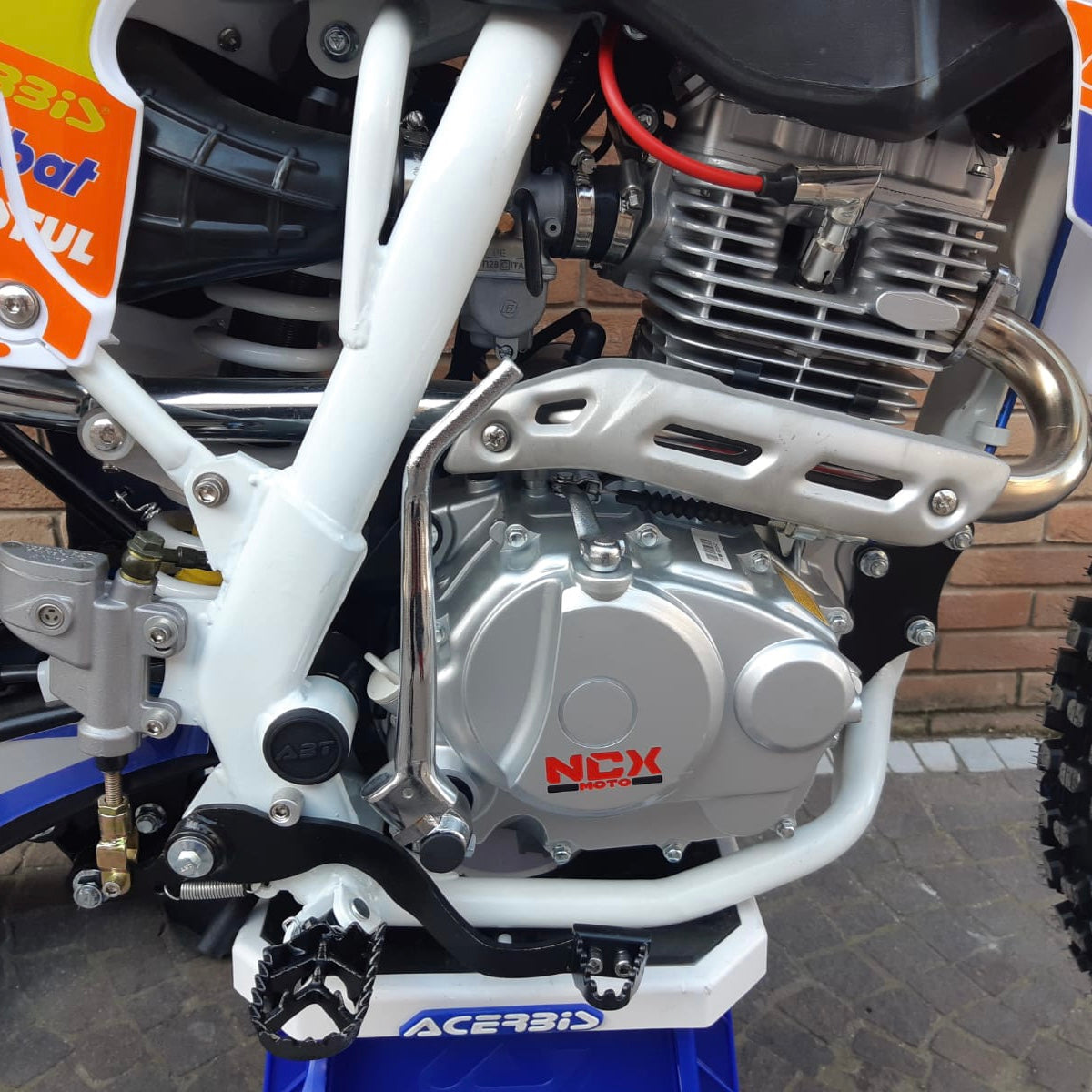 Cross - NCX NX 250 R21/18