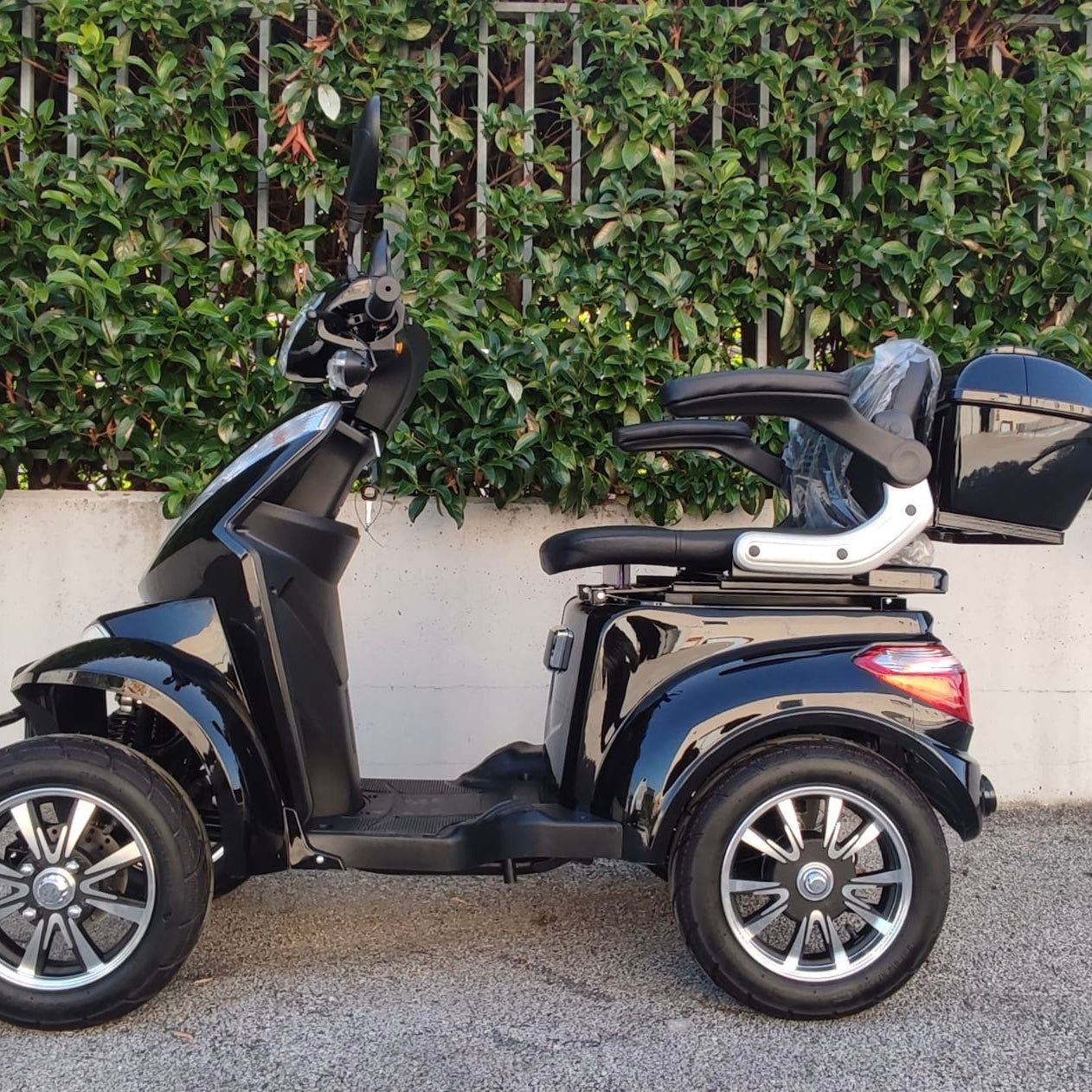 NCX QUATROT 1000W 60V - TARGABILE