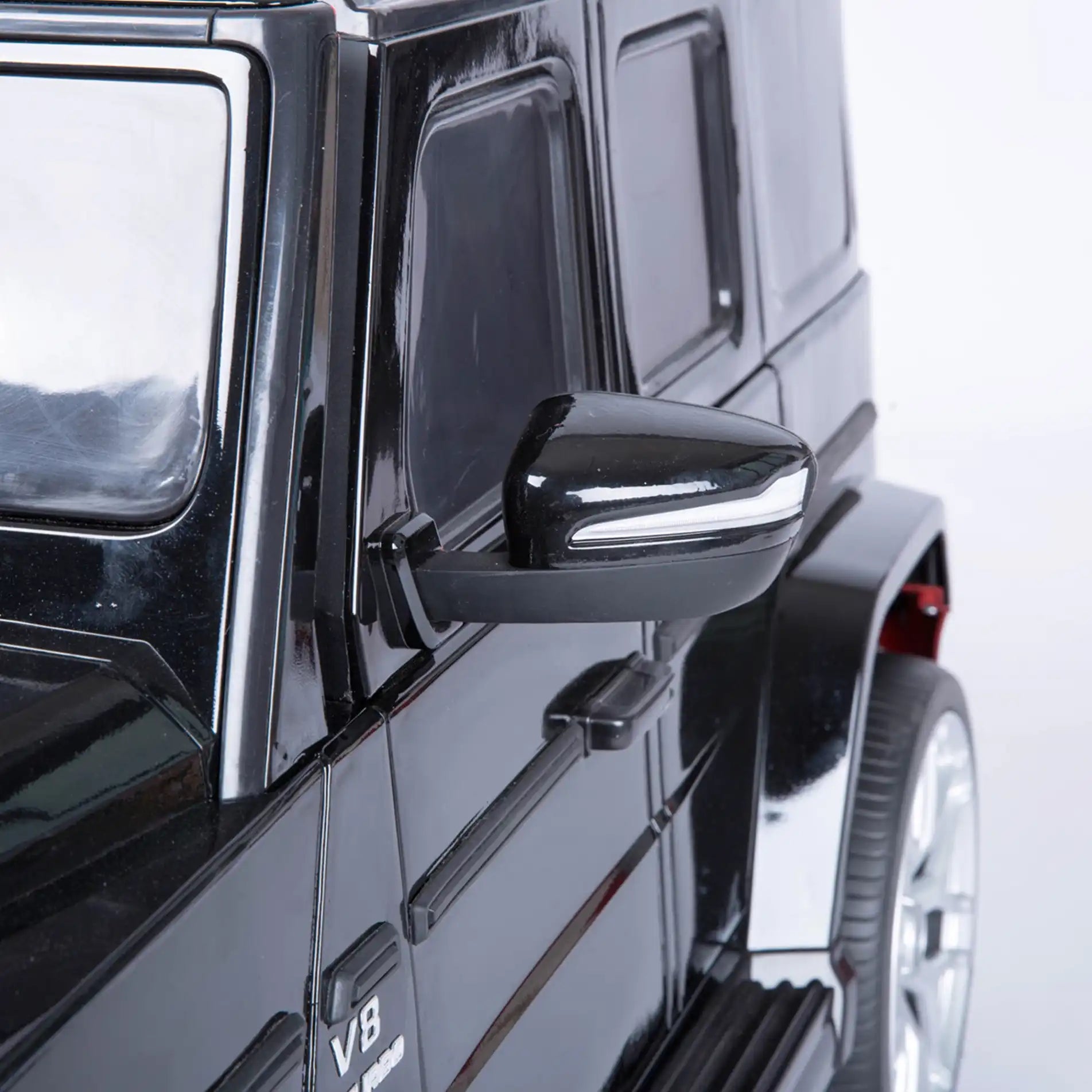 Mercedes G63 Sport elettrica per bambini a 12V