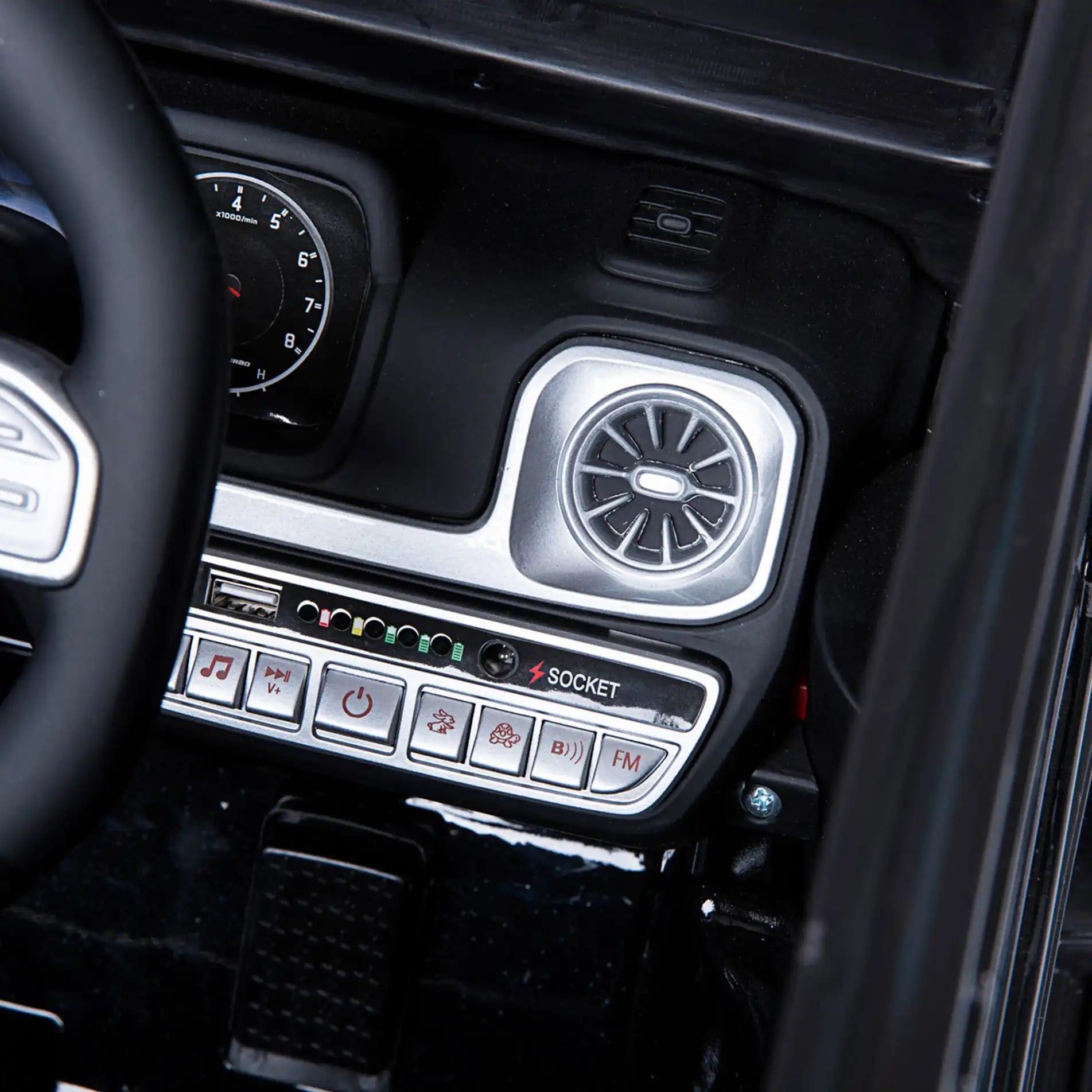 Mercedes G63 Sport elettrica per bambini a 12V