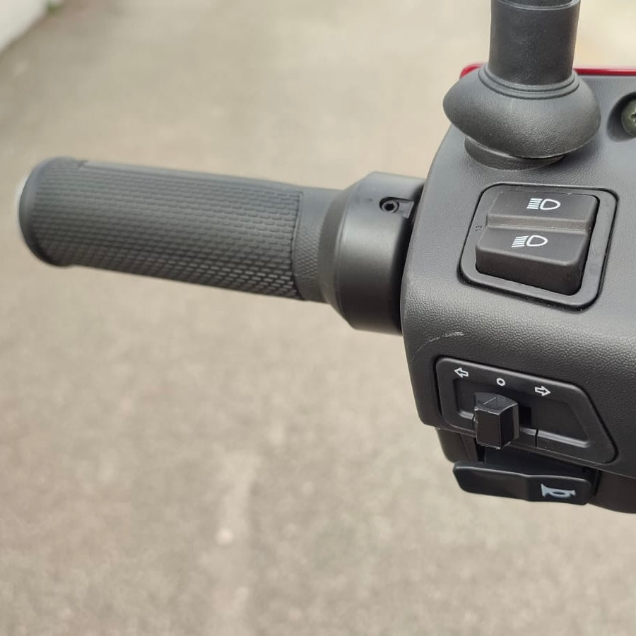 Scooter elettrico NCX X-TECH EVO 1250W 48V 20AH - TARGABILE