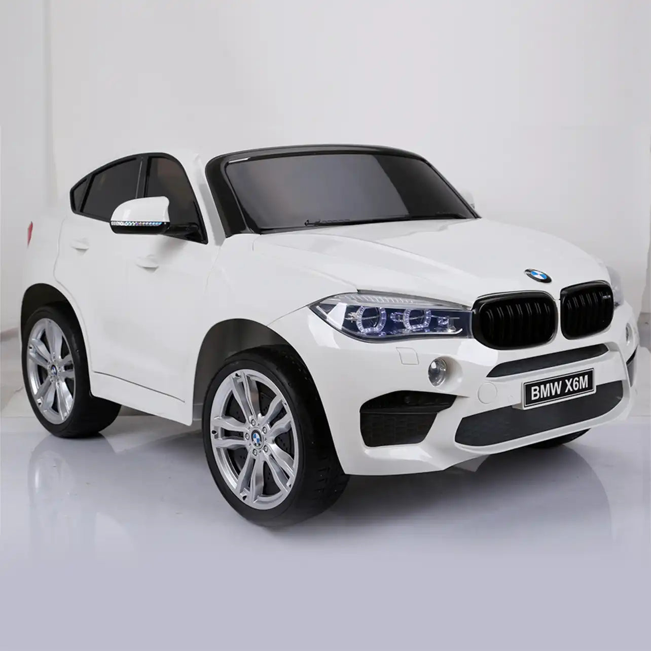 Bmw X6 M elettrica per bambini a 12V con 2 posti